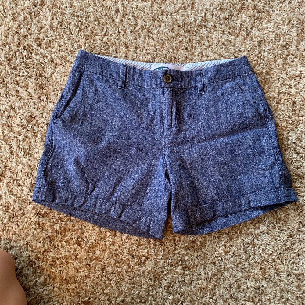 Mid-rise linen shorts
